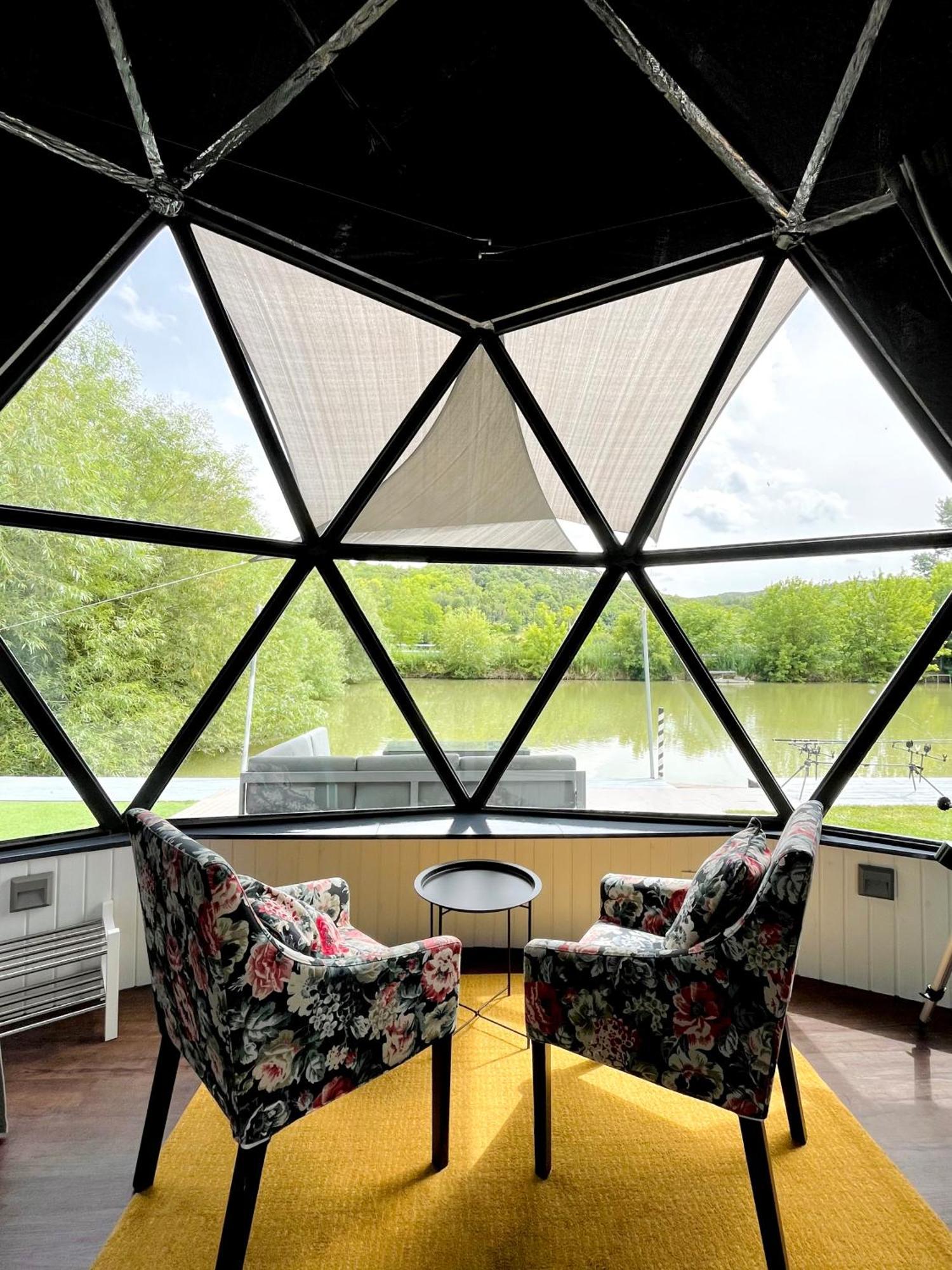 Domeglamping At Fishinglake Ságvár Exterior foto